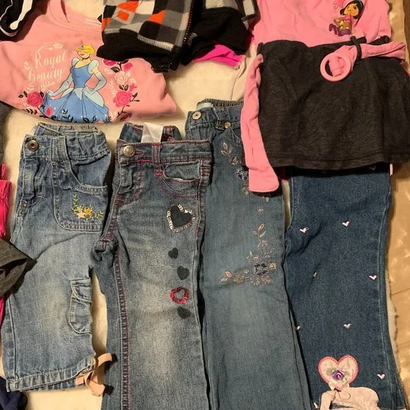 A lot 10 Piece SZ 0-24M Baby Girls Seasonal Clothing Bundle - Picture 8 of 9